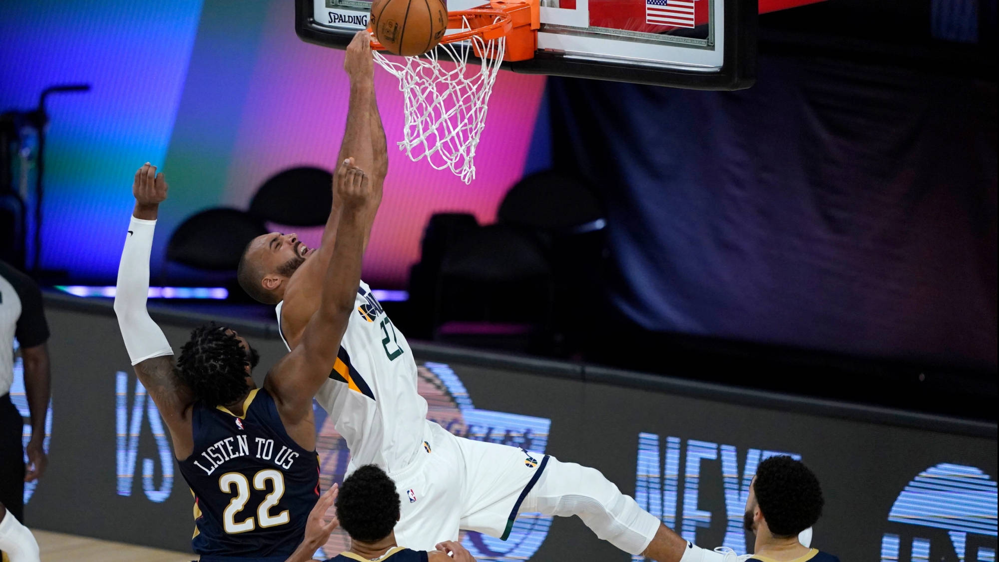 爱游戏官方入口-关于今晨里昂手感冰凉犹他爵士窗口期外线爆发，山东泰山围绕意大利杯回应争议直接炸裂的信息